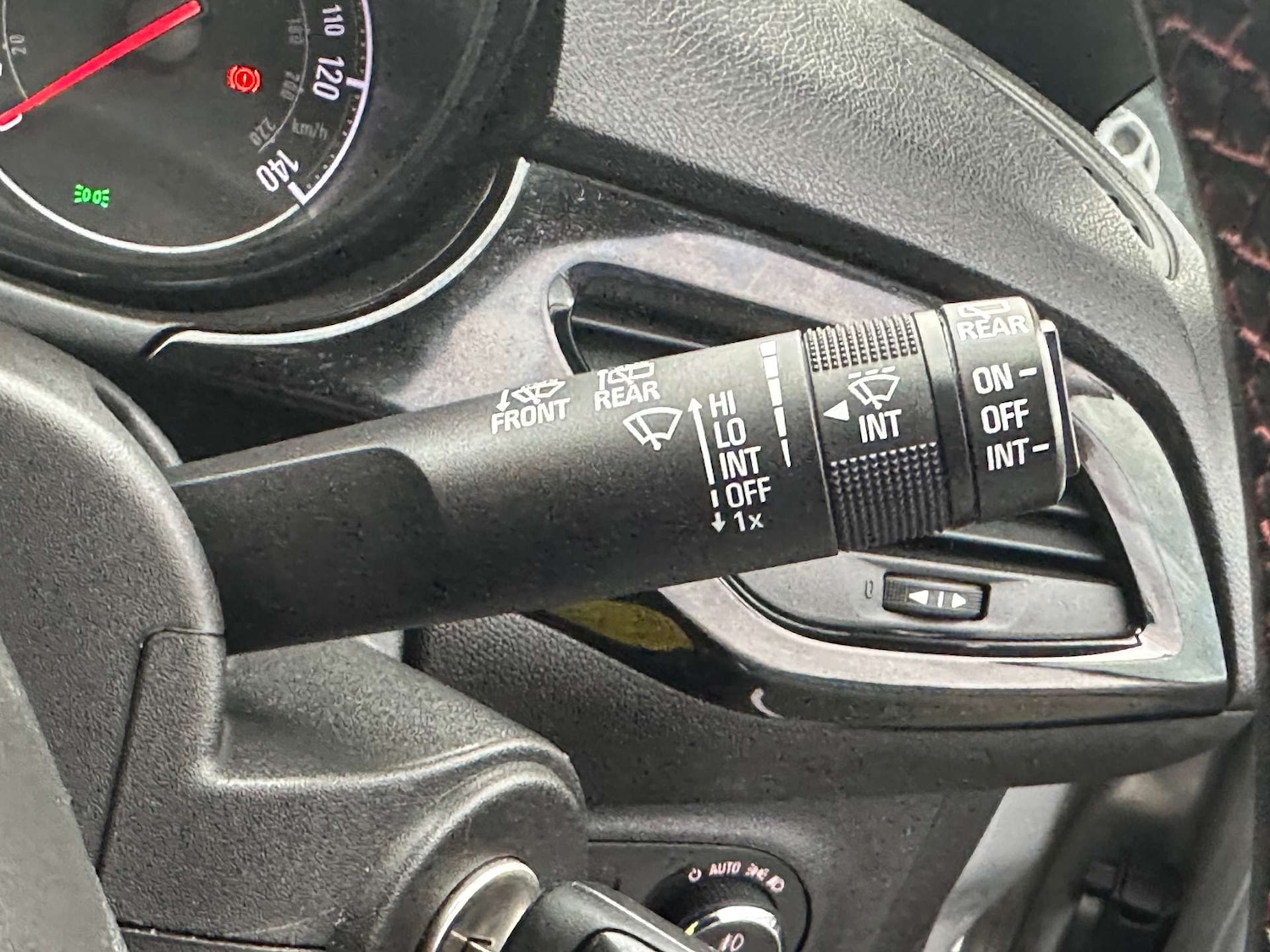 Used Vauxhall Corsa 2015 for sale - 76601340: Photo 13