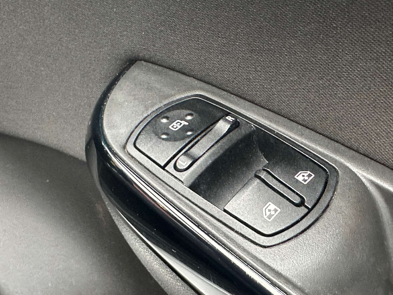 Used Vauxhall Corsa 2015 for sale - 76601340: Photo 20