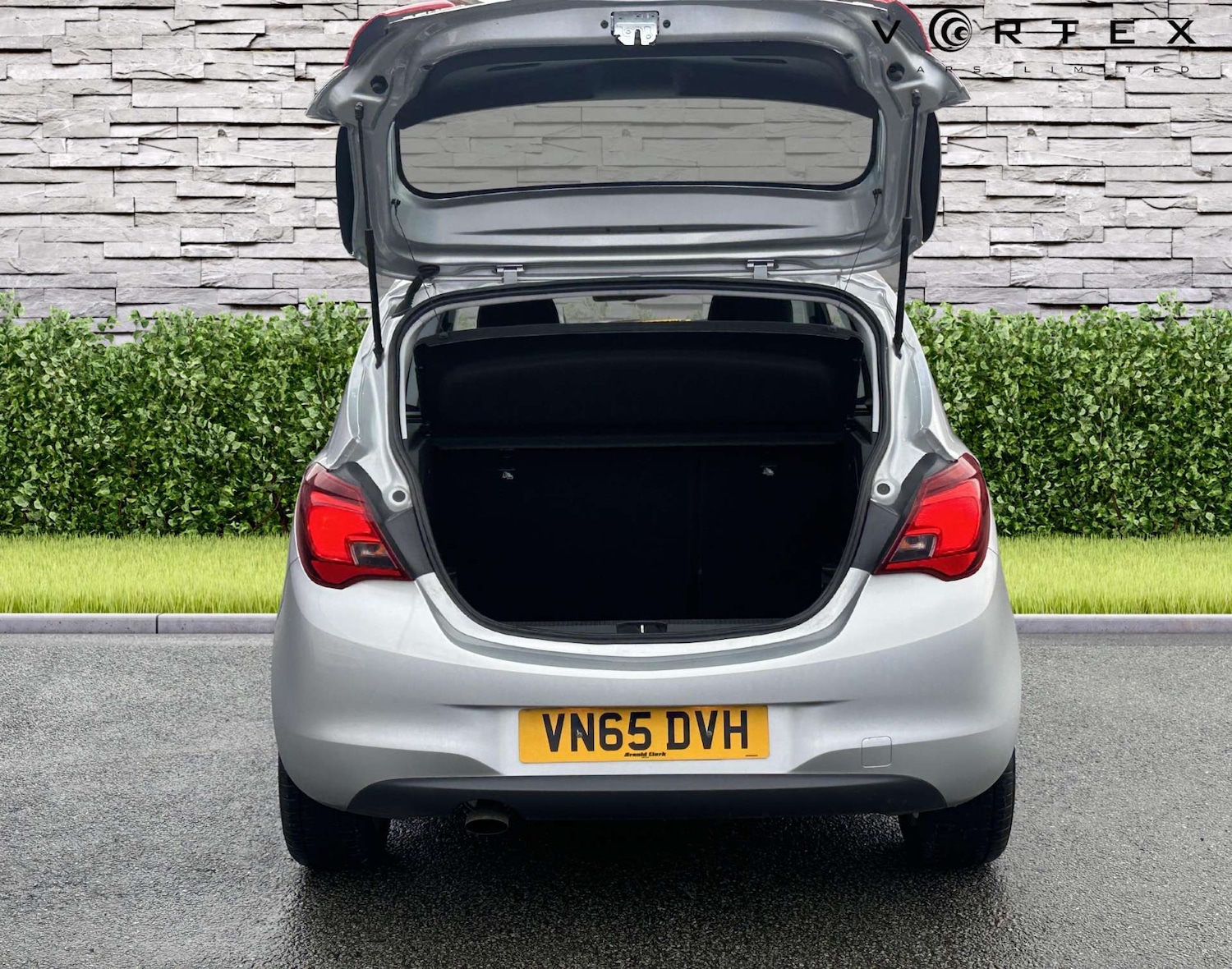 Used Vauxhall Corsa 2015 for sale - 76601340: Photo 8