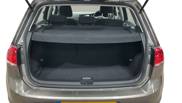 Used Volkswagen Golf 2015 for sale - 76277433: Photo 4