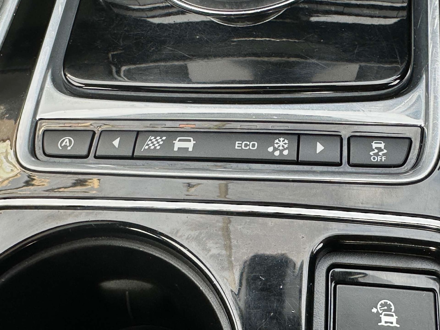 Used Jaguar XE 2016 for sale - 77567354: Photo 17