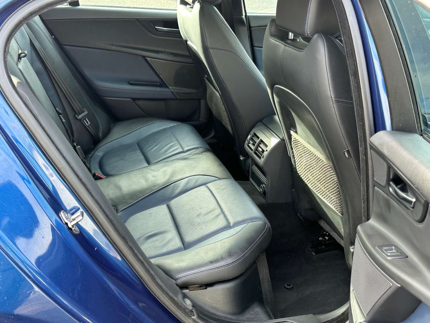 Used Jaguar XE 2016 for sale - 77567354: Photo 28