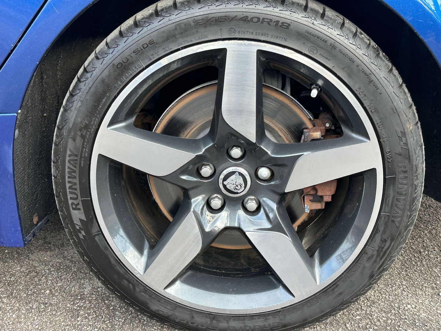 Used Jaguar XE 2016 for sale - 77567354: Photo 44