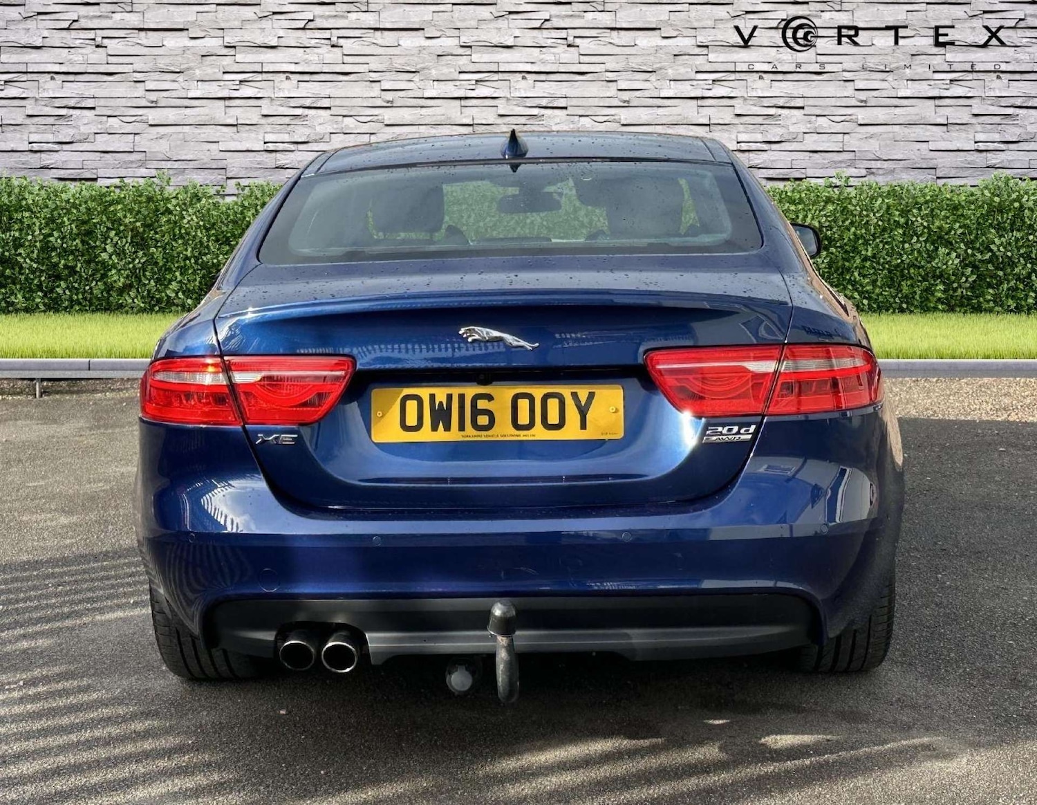 Used Jaguar XE 2016 for sale - 77567354: Photo 7