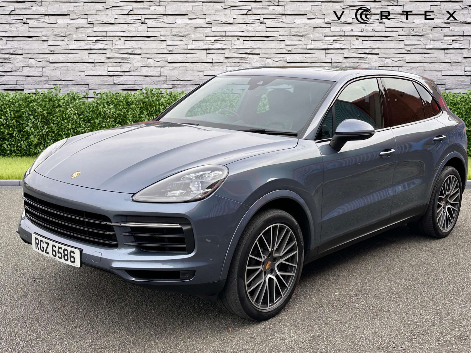Used Porsche Cayenne 2018 for sale - 76600742: Photo 3