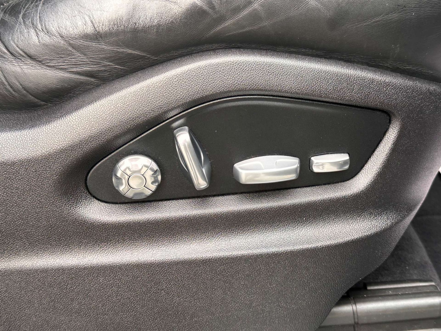 Used Porsche Cayenne 2018 for sale - 76600742: Photo 31