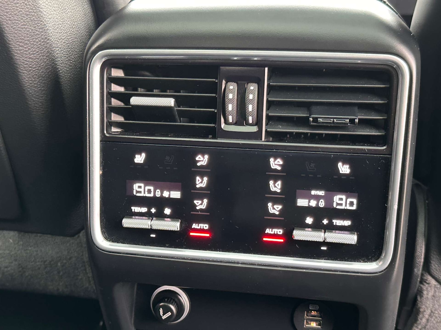 Used Porsche Cayenne 2018 for sale - 76600742: Photo 40