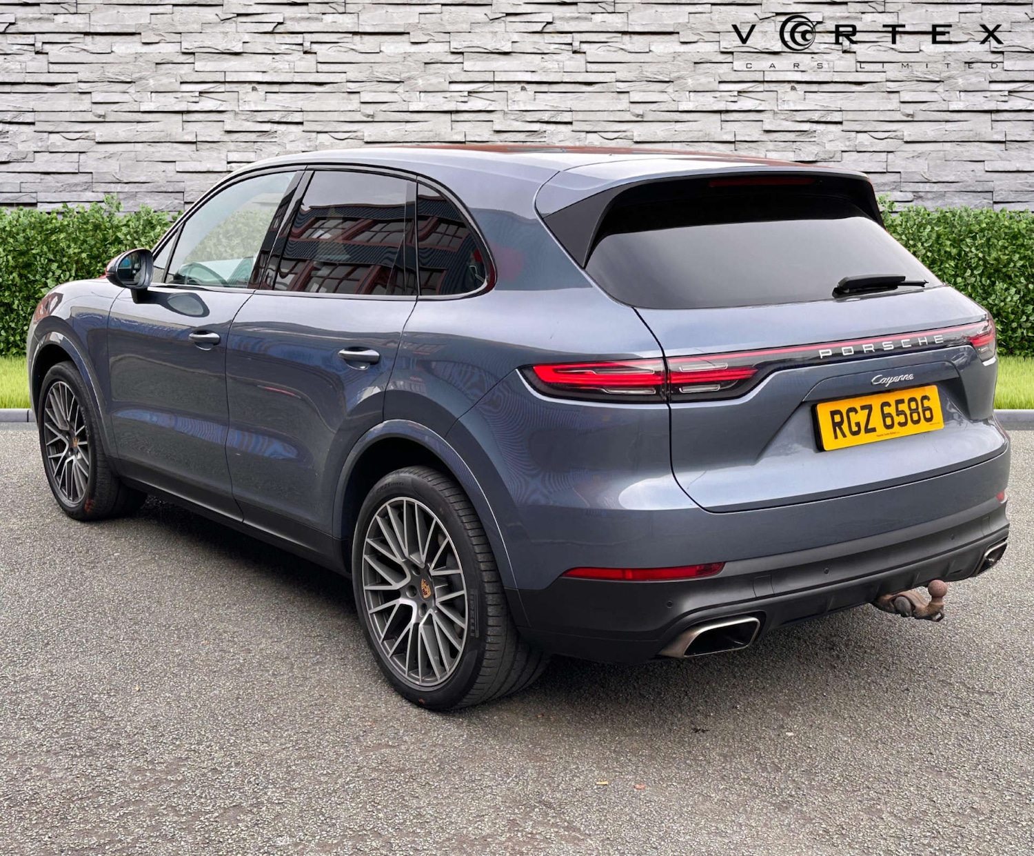 Used Porsche Cayenne 2018 for sale - 76600742: Photo 6