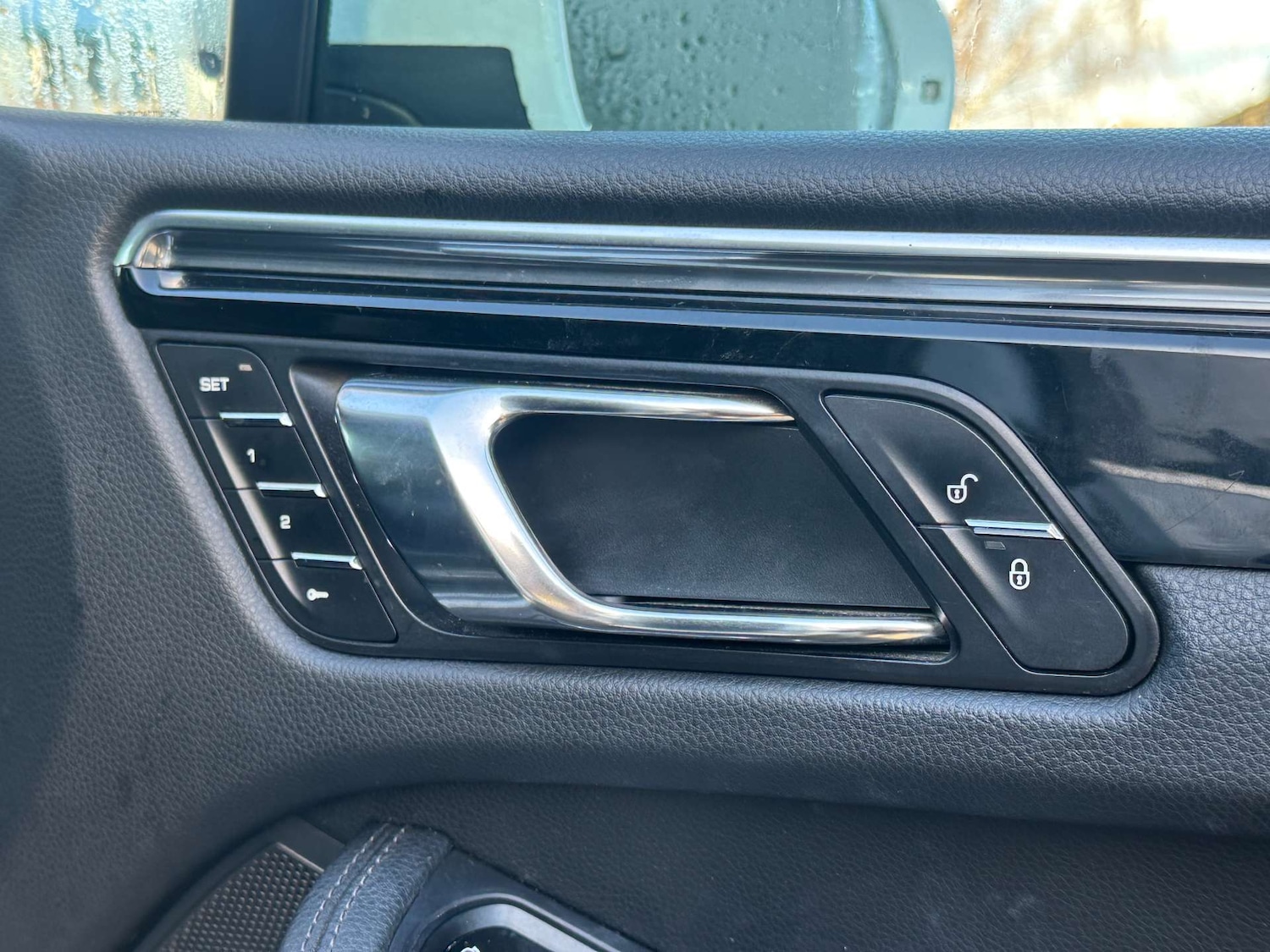 Used Porsche Macan 2015 for sale - 77022457: Photo 28