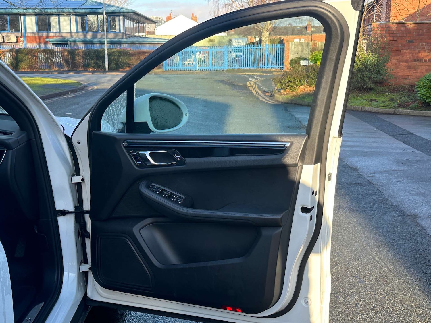 Used Porsche Macan 2015 for sale - 77022457: Photo 29