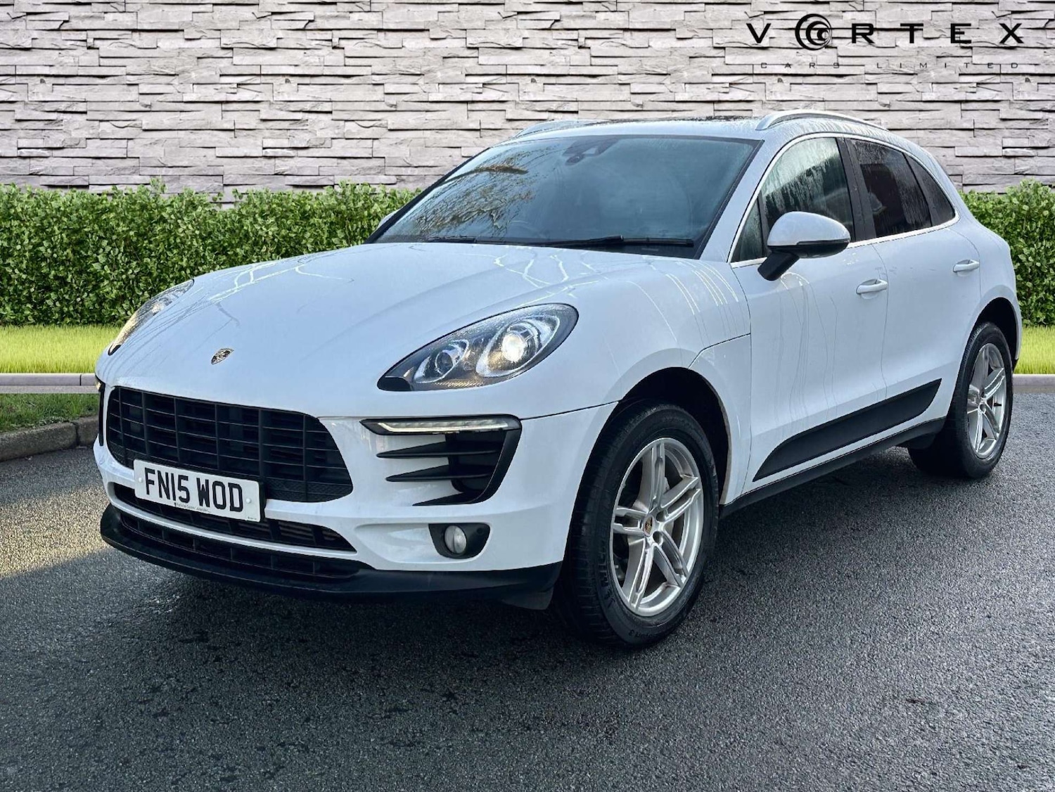 Used Porsche Macan 2015 for sale - 77022457: Photo 3