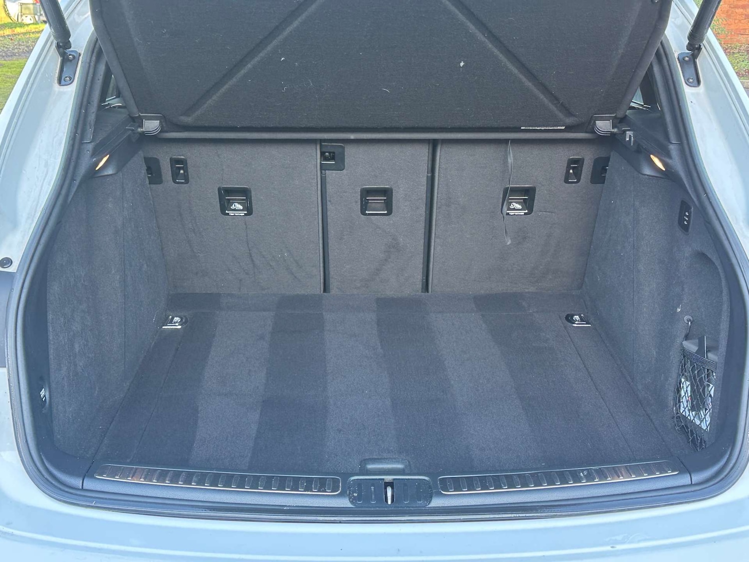 Used Porsche Macan 2015 for sale - 77022457: Photo 41