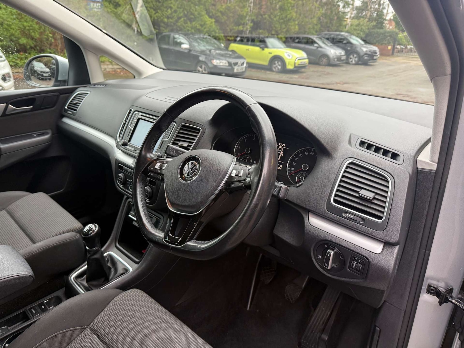 Used Volkswagen Sharan 2015 for sale - 77148620: Photo 24