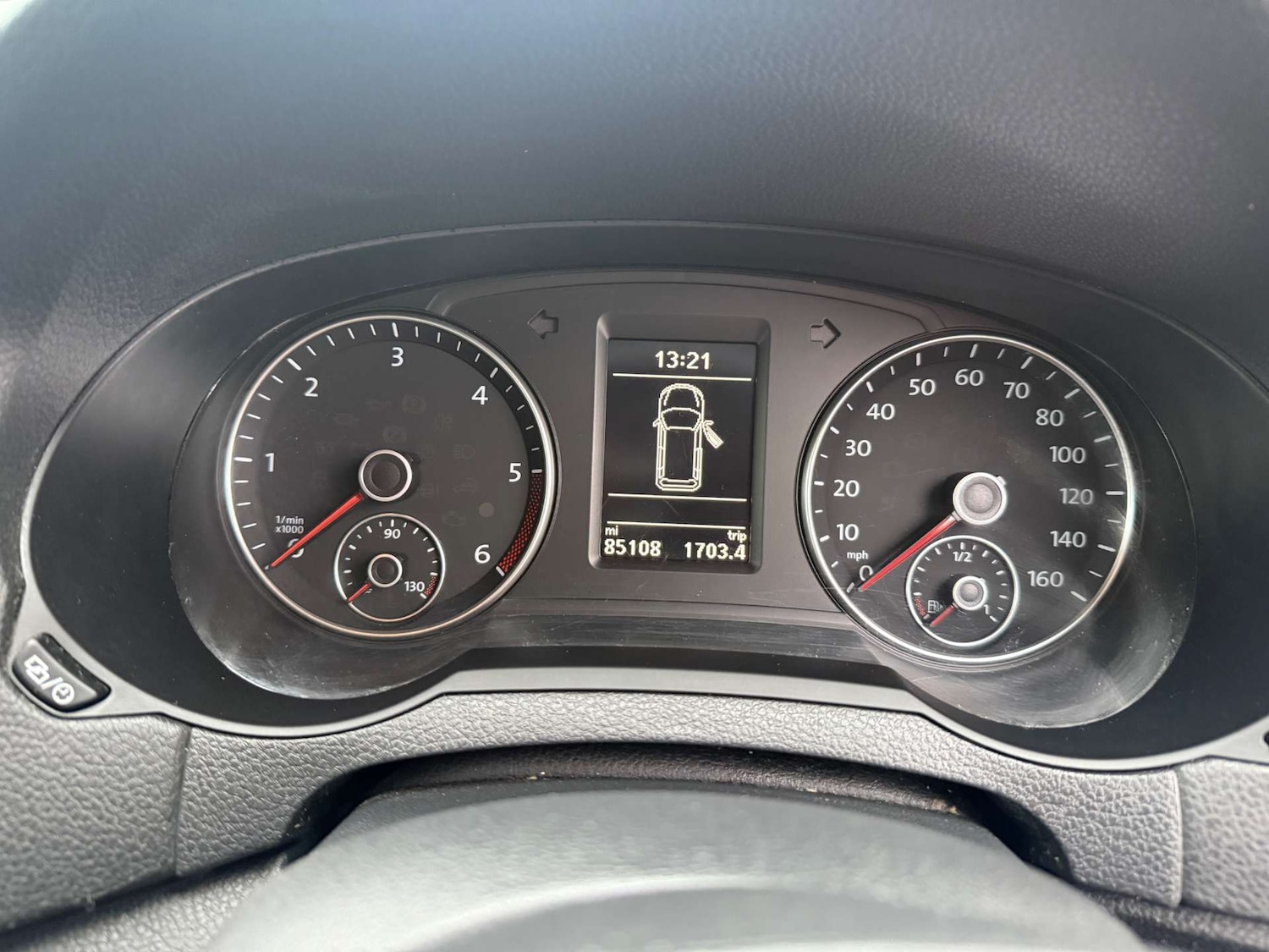 Used Volkswagen Sharan 2015 for sale - 77148620: Photo 28