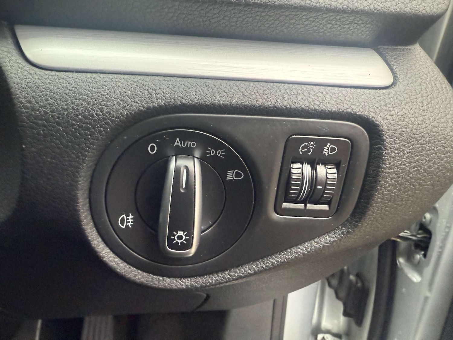 Used Volkswagen Sharan 2015 for sale - 77148620: Photo 31