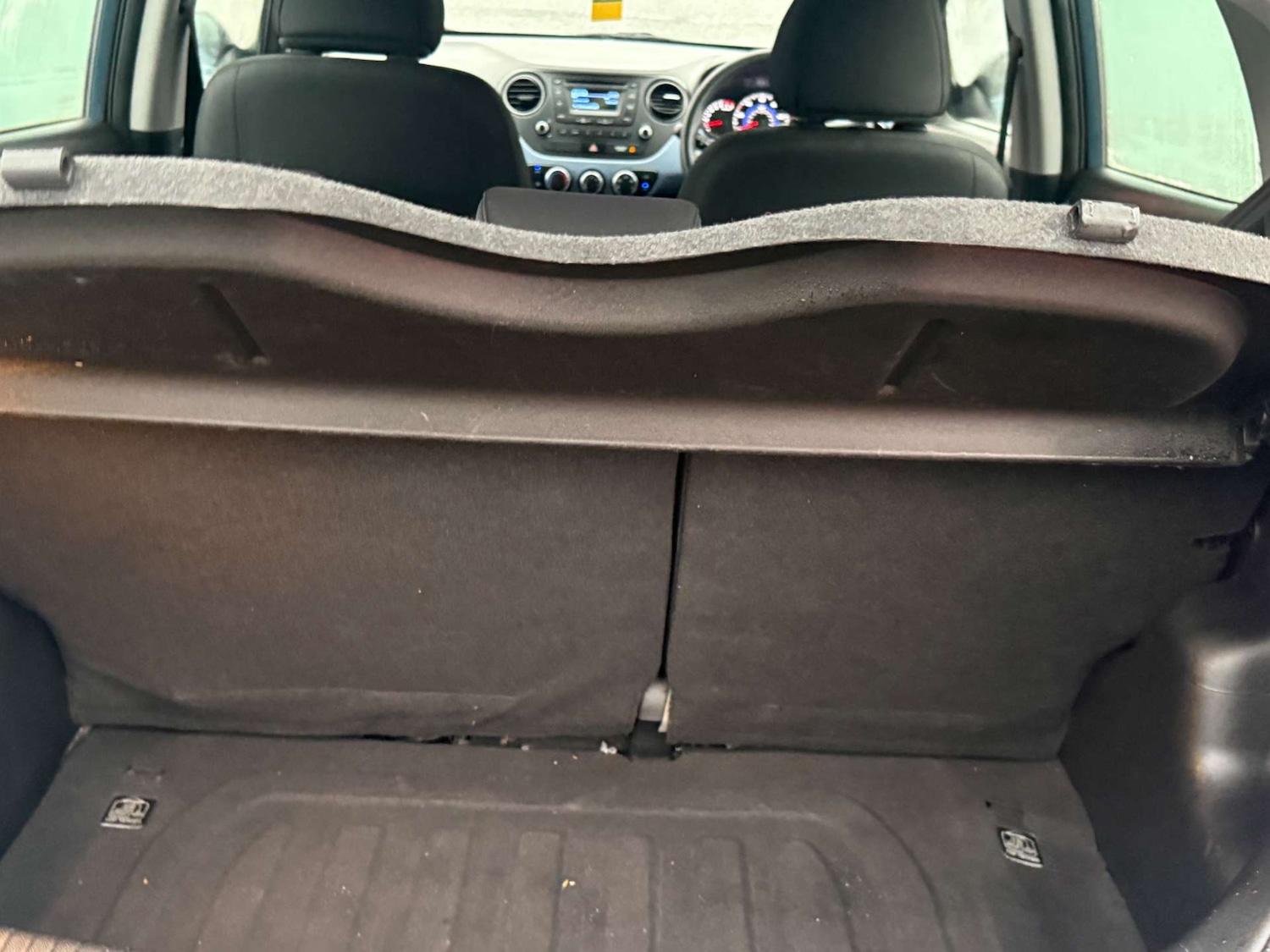 Used Hyundai i10 2015 for sale - 76948200: Photo 11