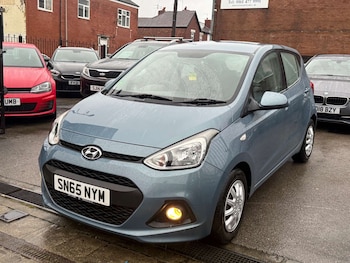 Used Hyundai i10 2015 for sale - 76948200: Photo