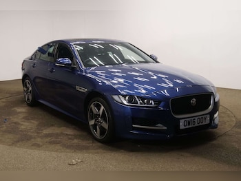 Used Jaguar XE 2016 for sale - 77342157: Photo