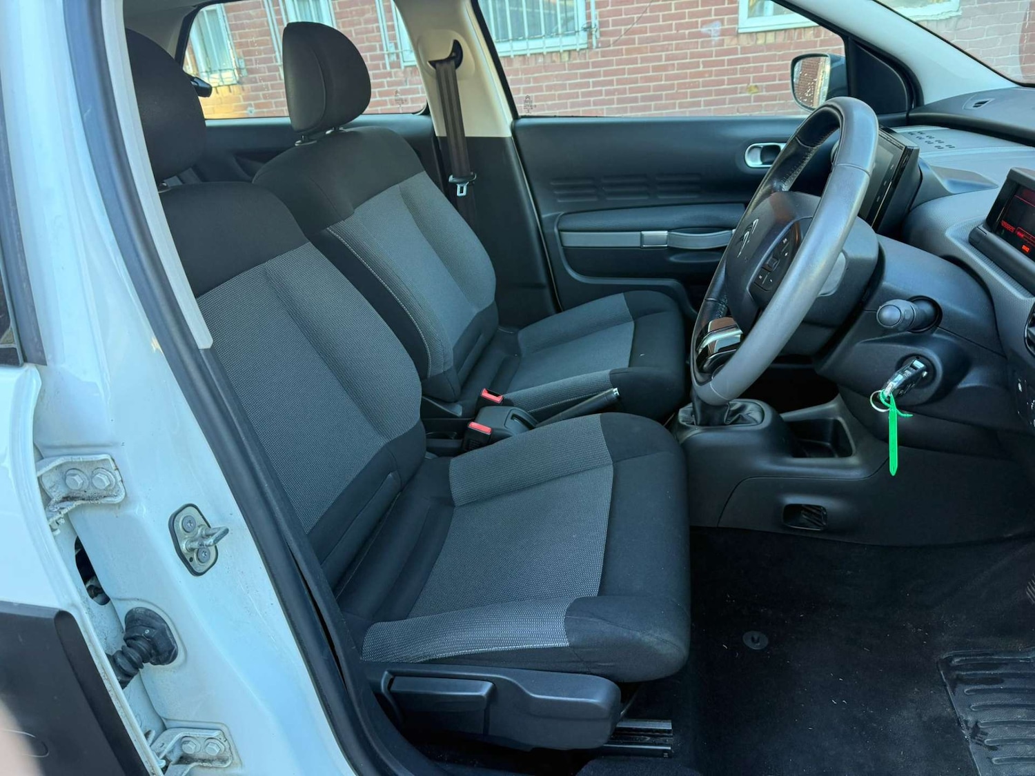 Used Citroen C4 Cactus 2014 for sale - 77148680: Photo 12