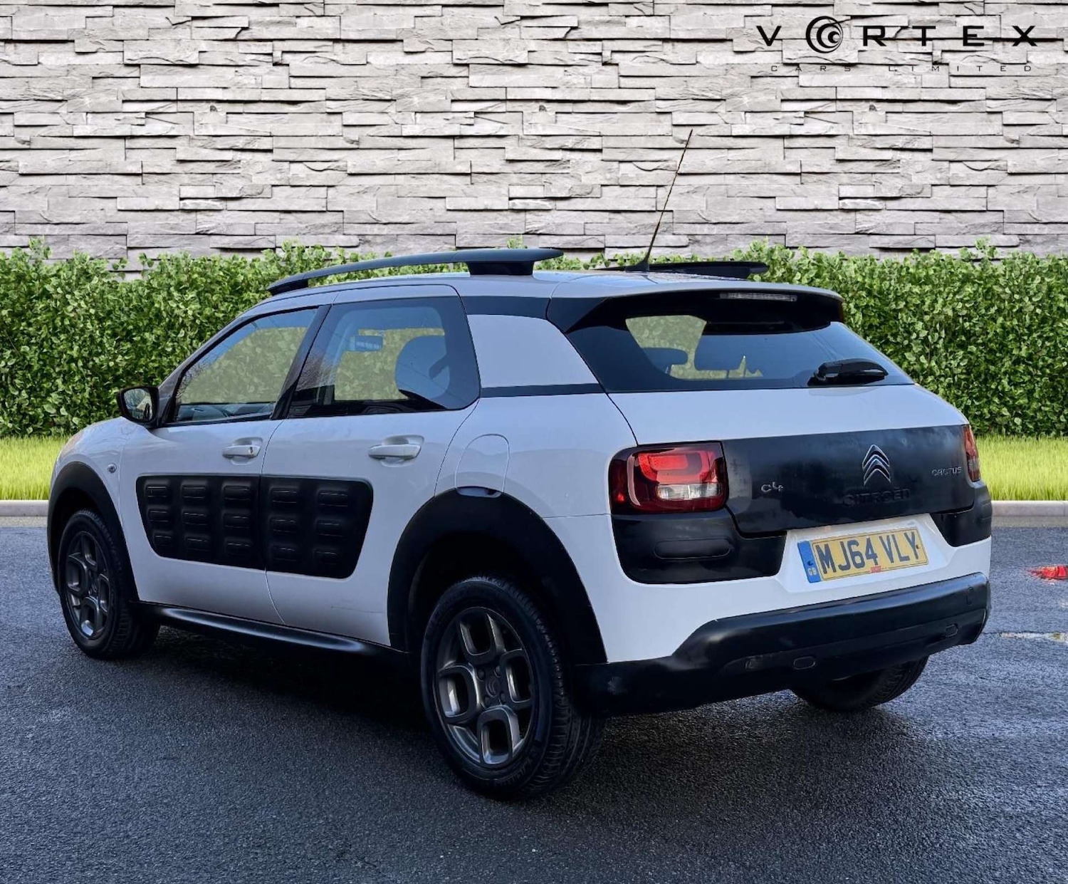 Used Citroen C4 Cactus 2014 for sale - 77148680: Photo 6