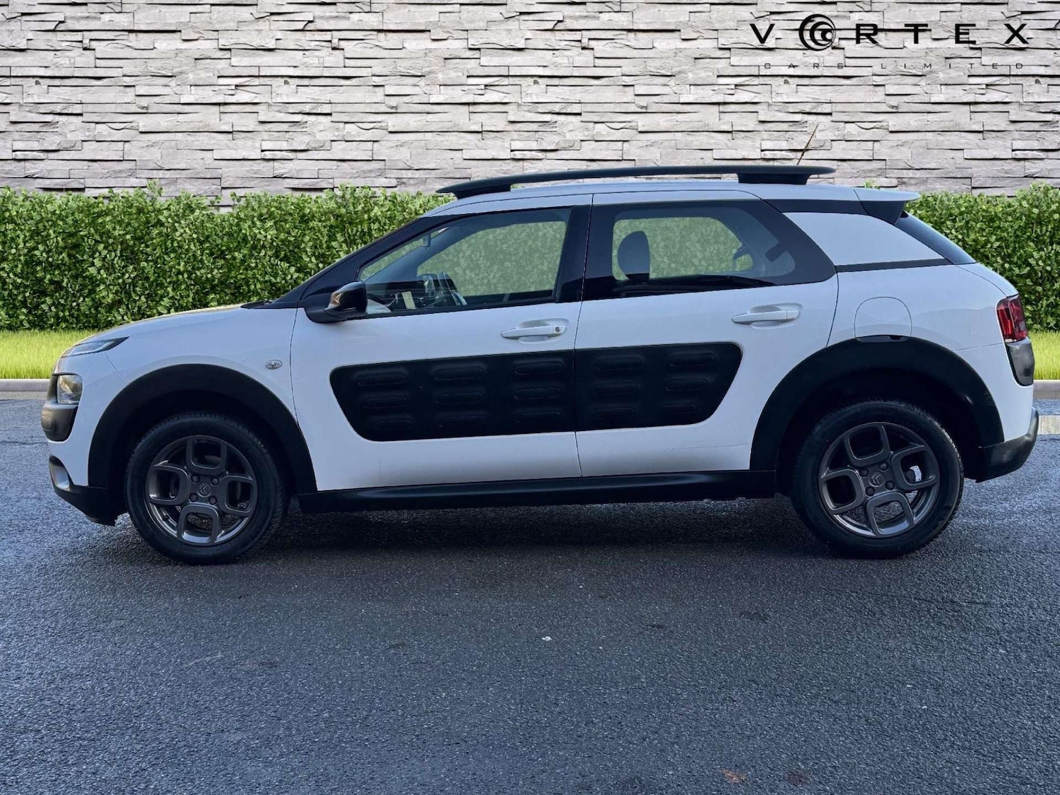 Used Citroen C4 Cactus 2014 for sale - 77148680: Photo 8