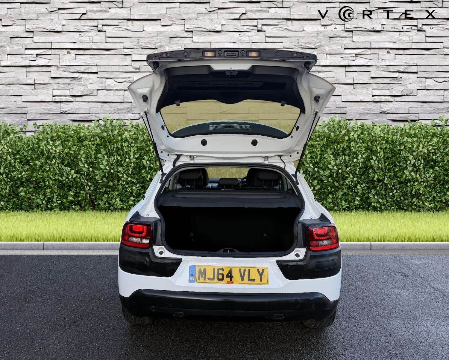 Used Citroen C4 Cactus 2014 for sale - 77148680: Photo 9