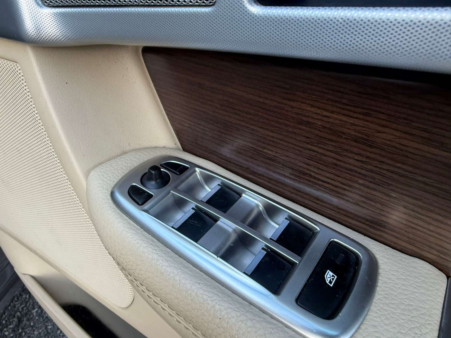 Used Jaguar XF 2014 for sale - 77148685: Photo 21