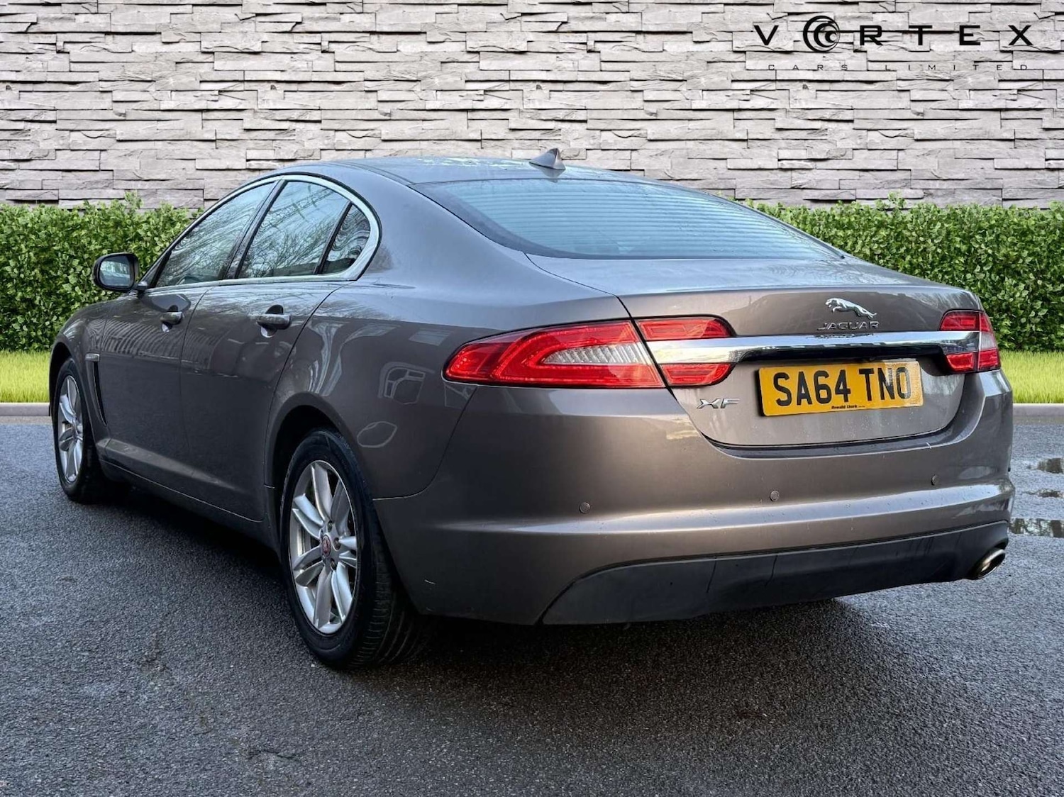 Used Jaguar XF 2014 for sale - 77148685: Photo 5
