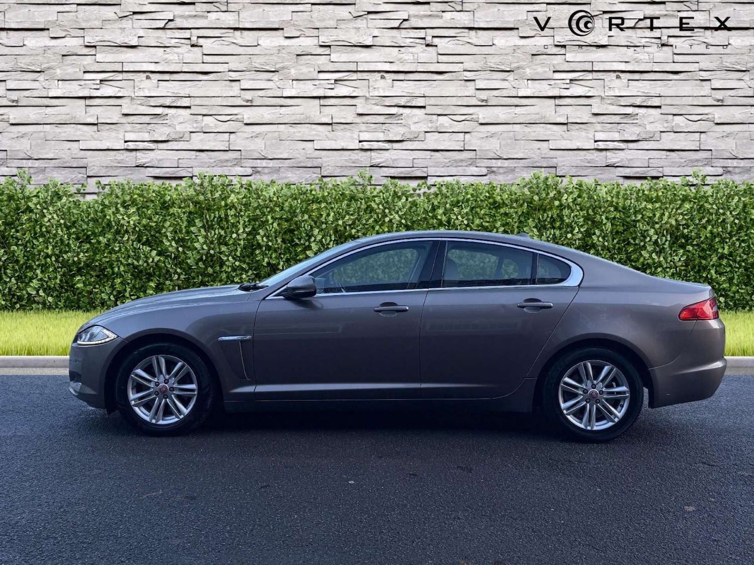 Used Jaguar XF 2014 for sale - 77148685: Photo 8