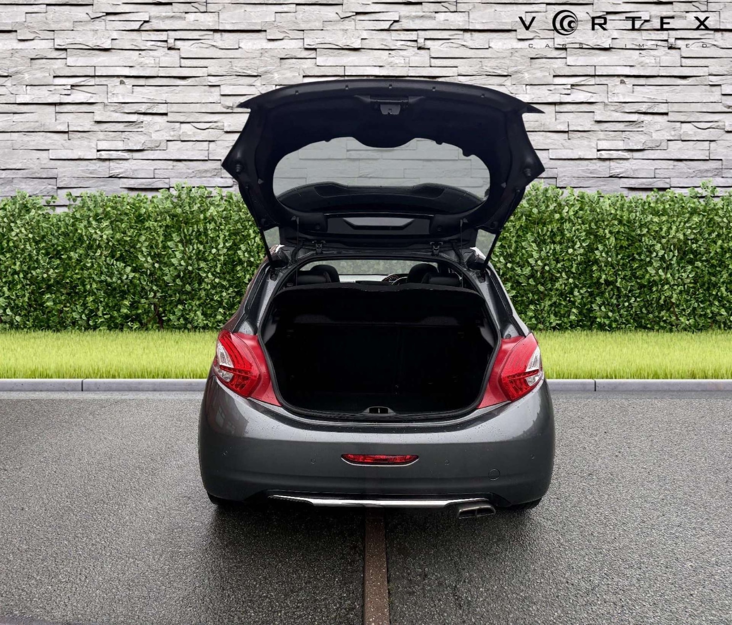 Used Peugeot 208 2015 for sale - 77165455: Photo 17