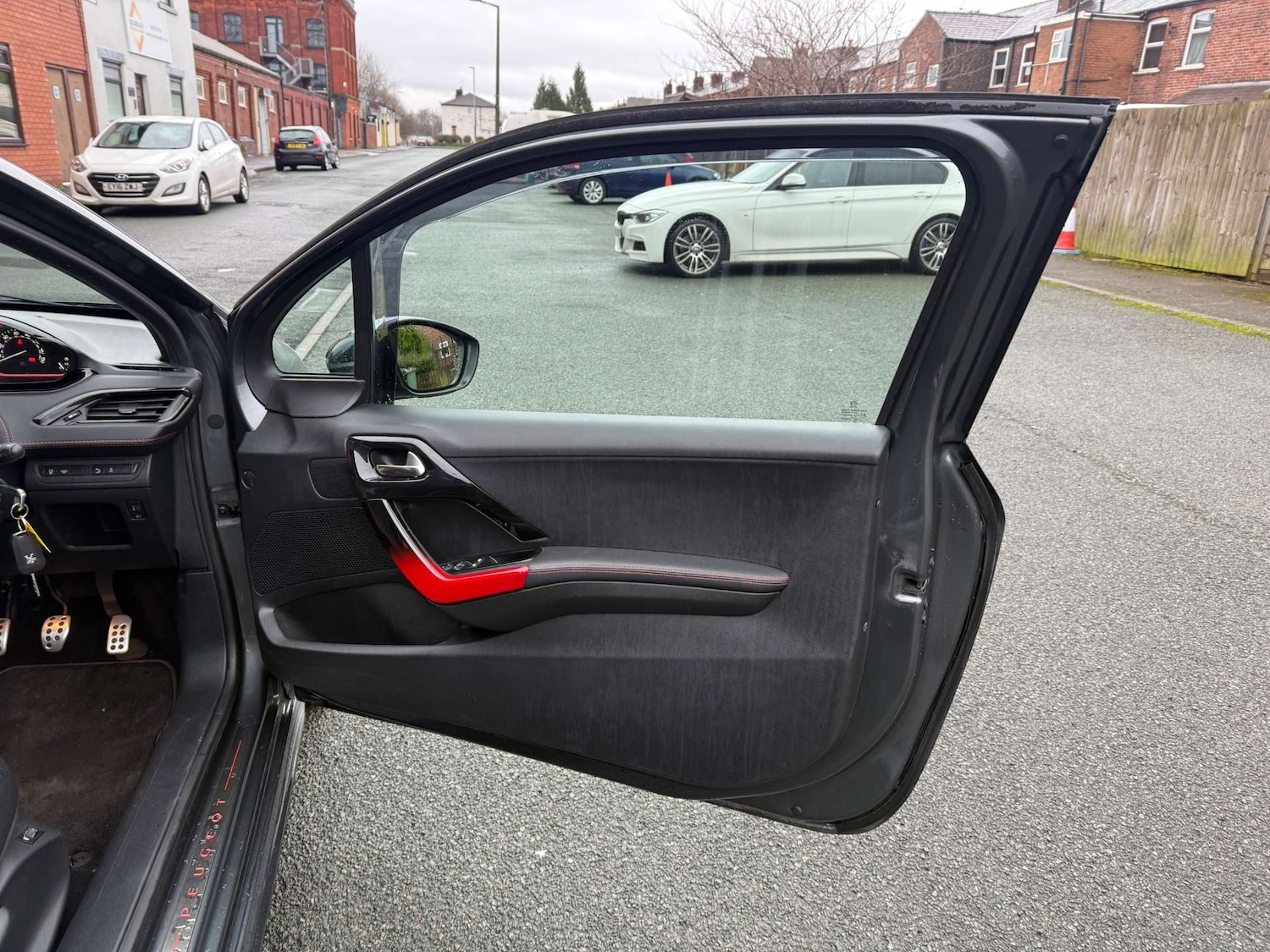 Used Peugeot 208 2015 for sale - 77165455: Photo 18