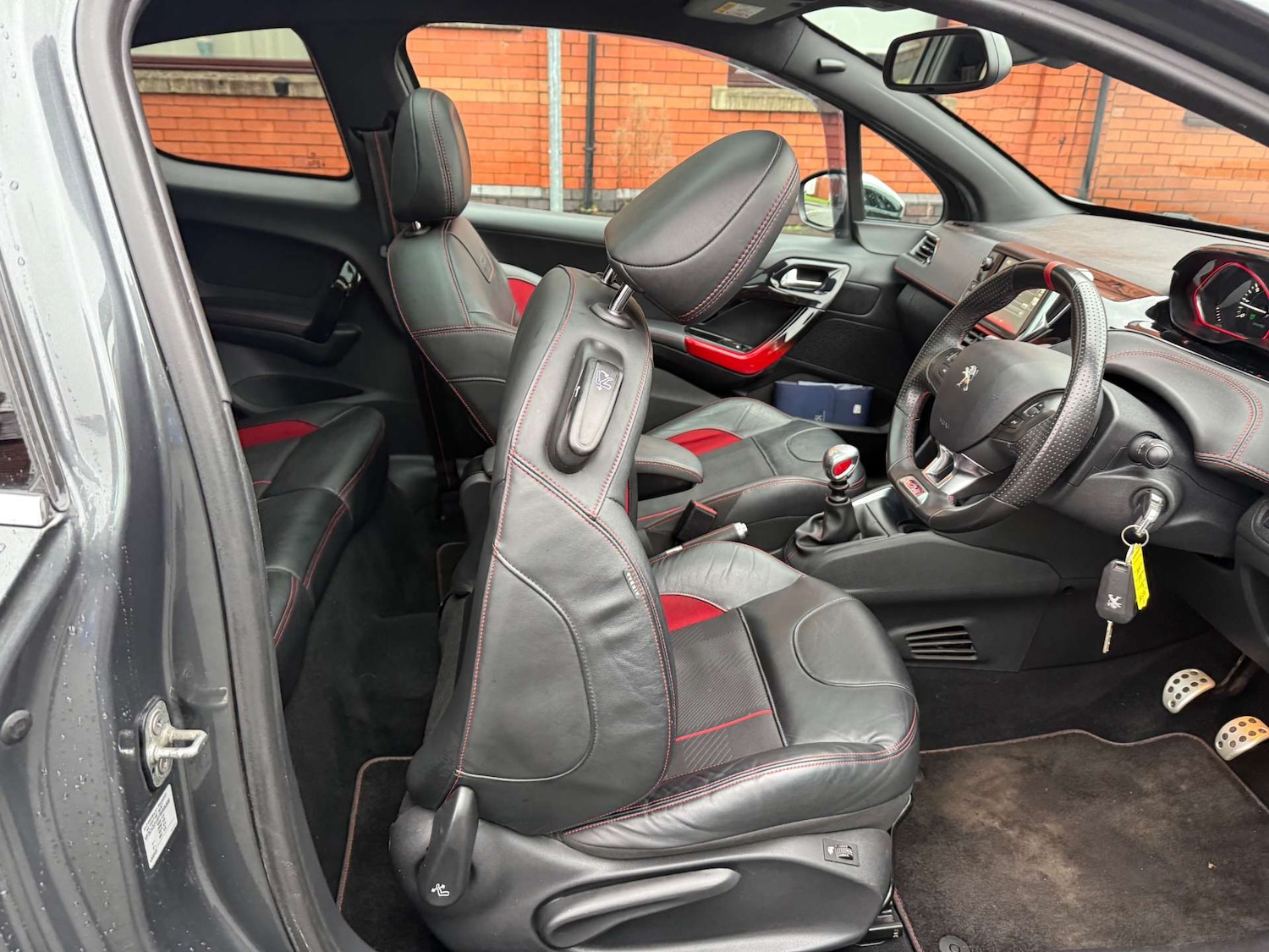 Used Peugeot 208 2015 for sale - 77165455: Photo 21