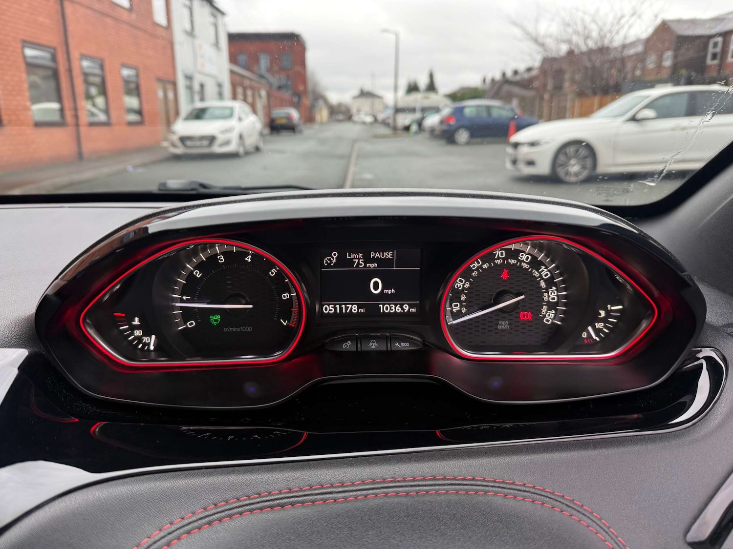 Used Peugeot 208 2015 for sale - 77165455: Photo 25