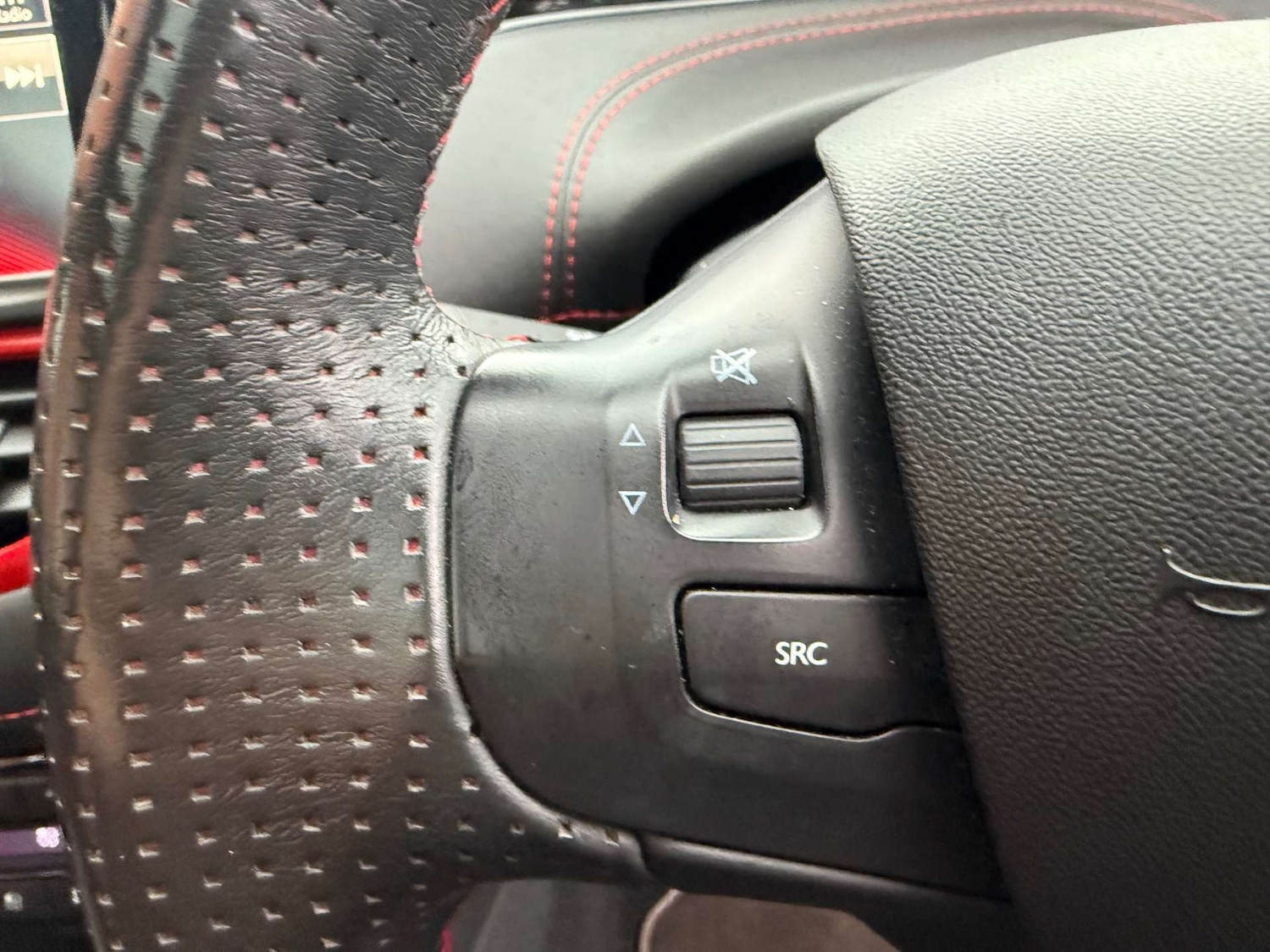 Used Peugeot 208 2015 for sale - 77165455: Photo 27