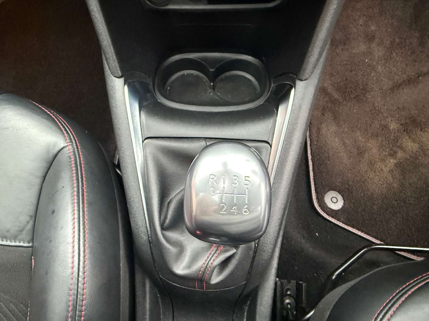 Used Peugeot 208 2015 for sale - 77165455: Photo 32