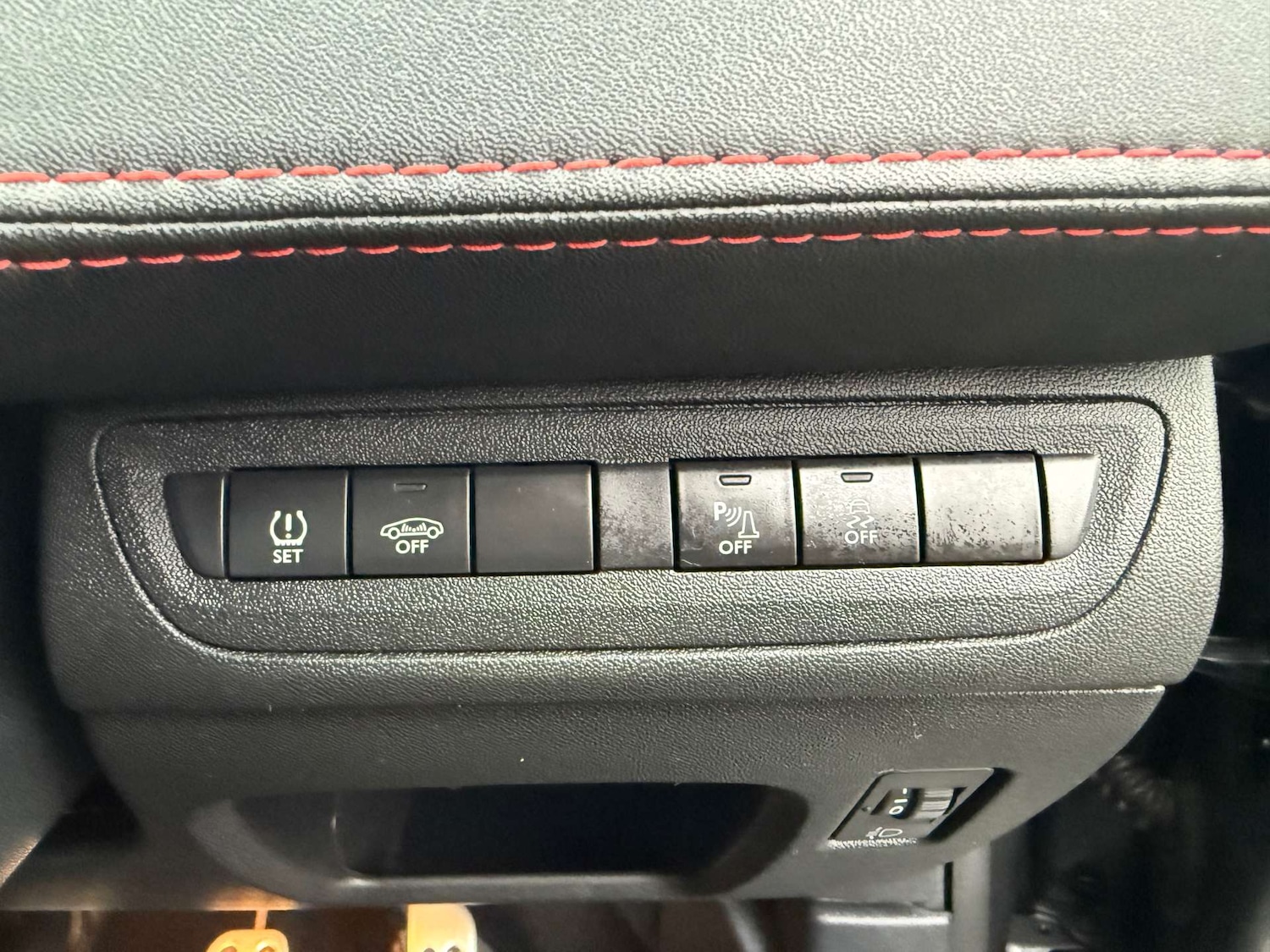 Used Peugeot 208 2015 for sale - 77165455: Photo 33