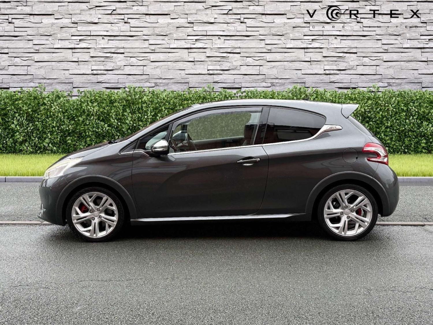 Used Peugeot 208 2015 for sale - 77165455: Photo 4