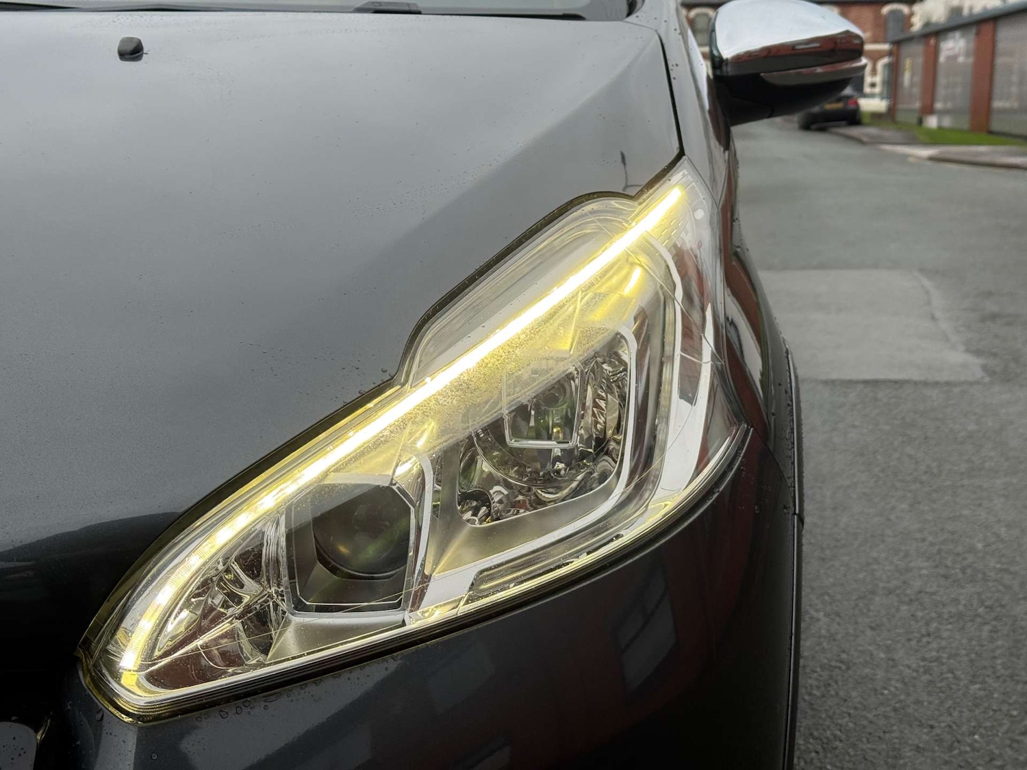 Used Peugeot 208 2015 for sale - 77165455: Photo 43