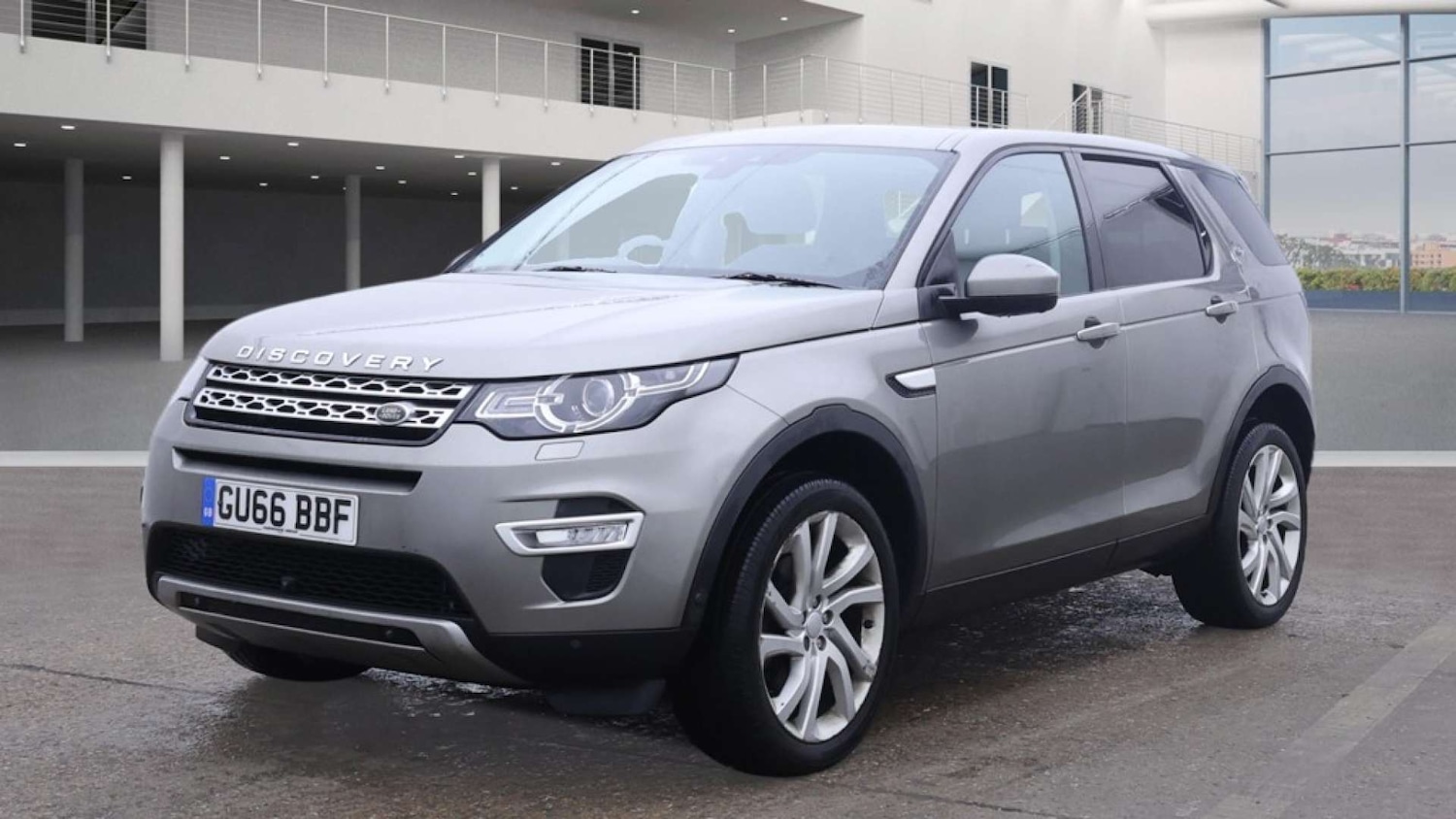 Used Land Rover Discovery Sport 2016 for sale - 76957802: Photo 2