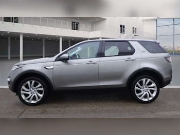 Used Land Rover Discovery Sport 2016 for sale - 76957802: Photo