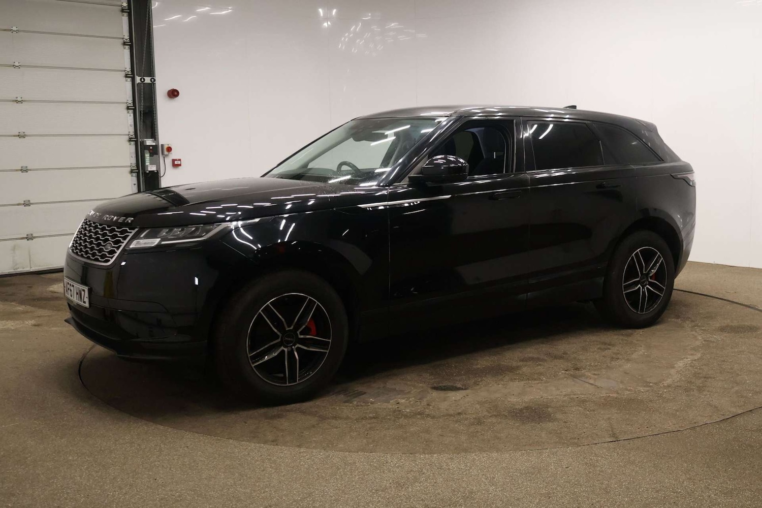 Used Land Rover Range Rover Velar 2017 for sale - 77262818: Photo 2