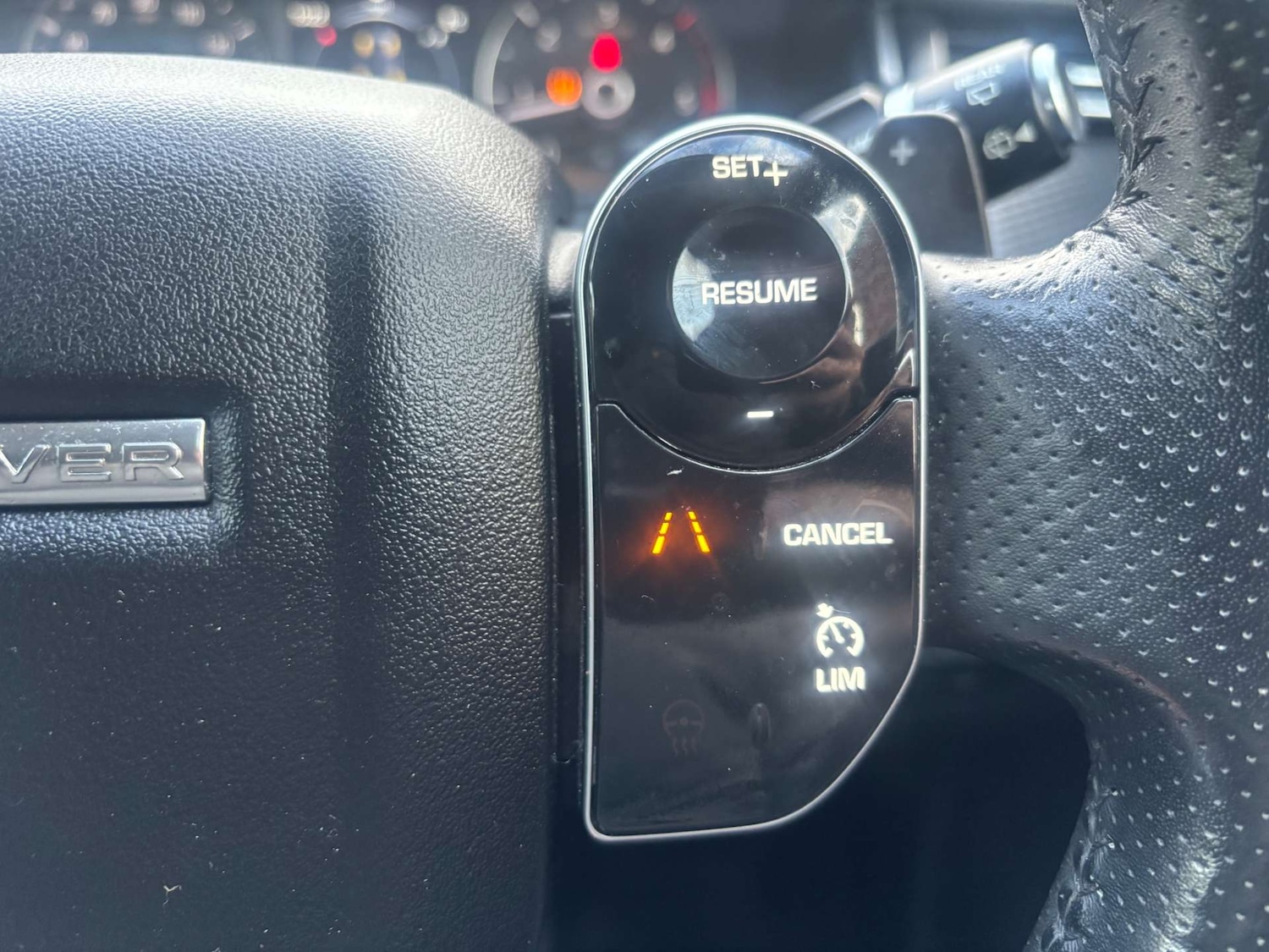 Used Land Rover Range Rover Velar 2017 for sale - 77262818: Photo 31