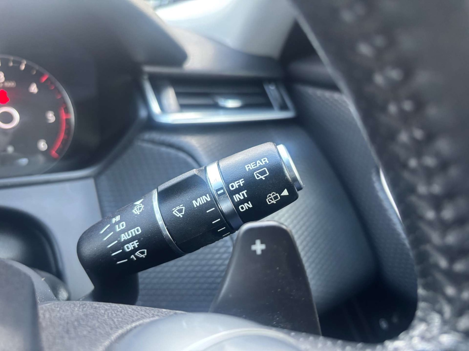 Used Land Rover Range Rover Velar 2017 for sale - 77262818: Photo 34