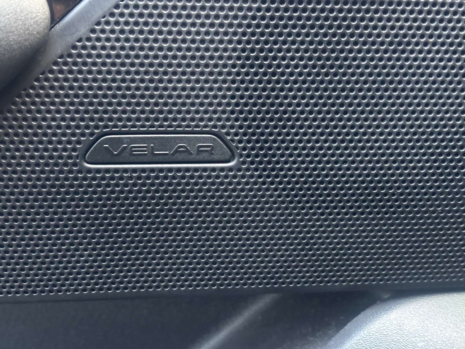 Used Land Rover Range Rover Velar 2017 for sale - 77262818: Photo 44