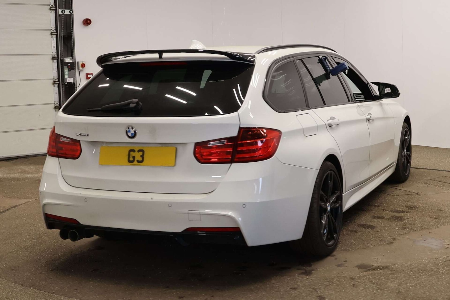 Used BMW 3 Series 2015 for sale - 77920716: Photo 2