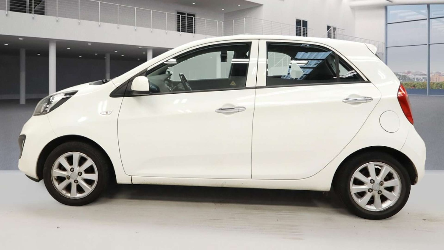 Used Kia Picanto 2014 for sale - 76449806: Photo 6