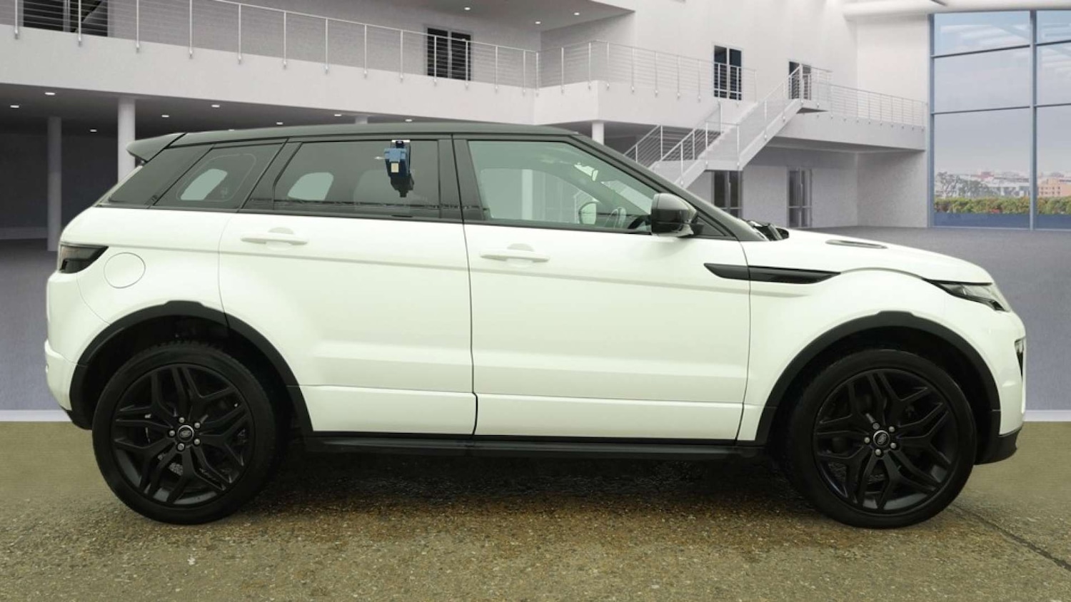 Used Land Rover Range Rover Evoque 2016 for sale - 77224776: Photo 5