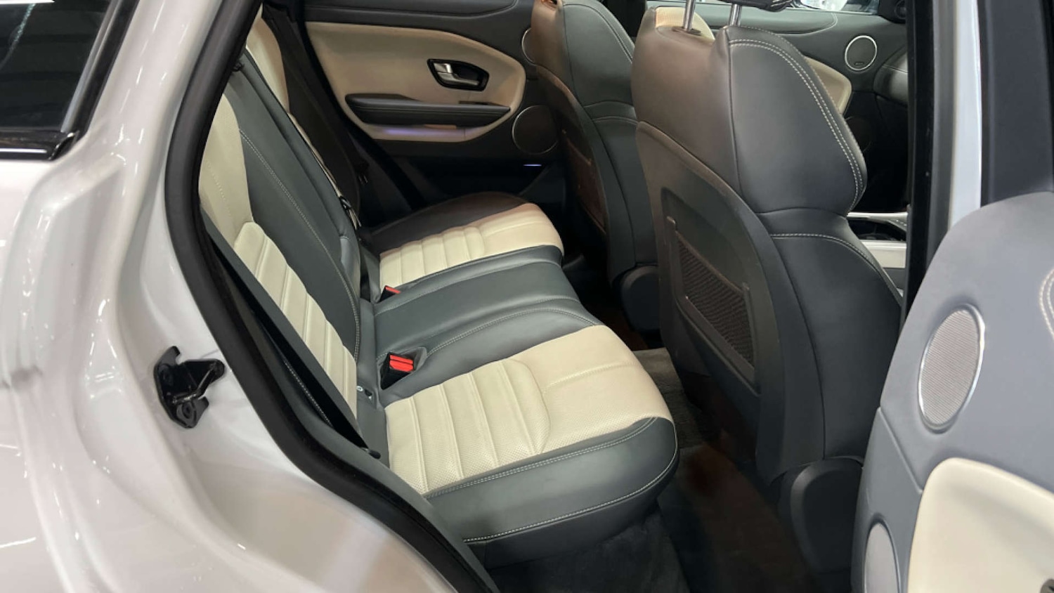 Used Land Rover Range Rover Evoque 2016 for sale - 77224776: Photo 8