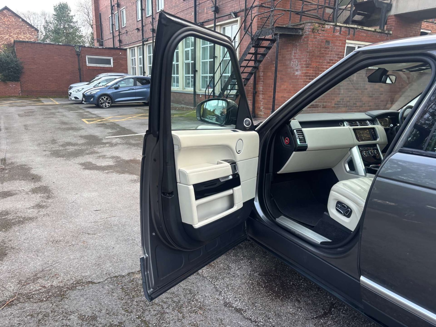 Used Land Rover Range Rover 2015 for sale - 77459667: Photo 18