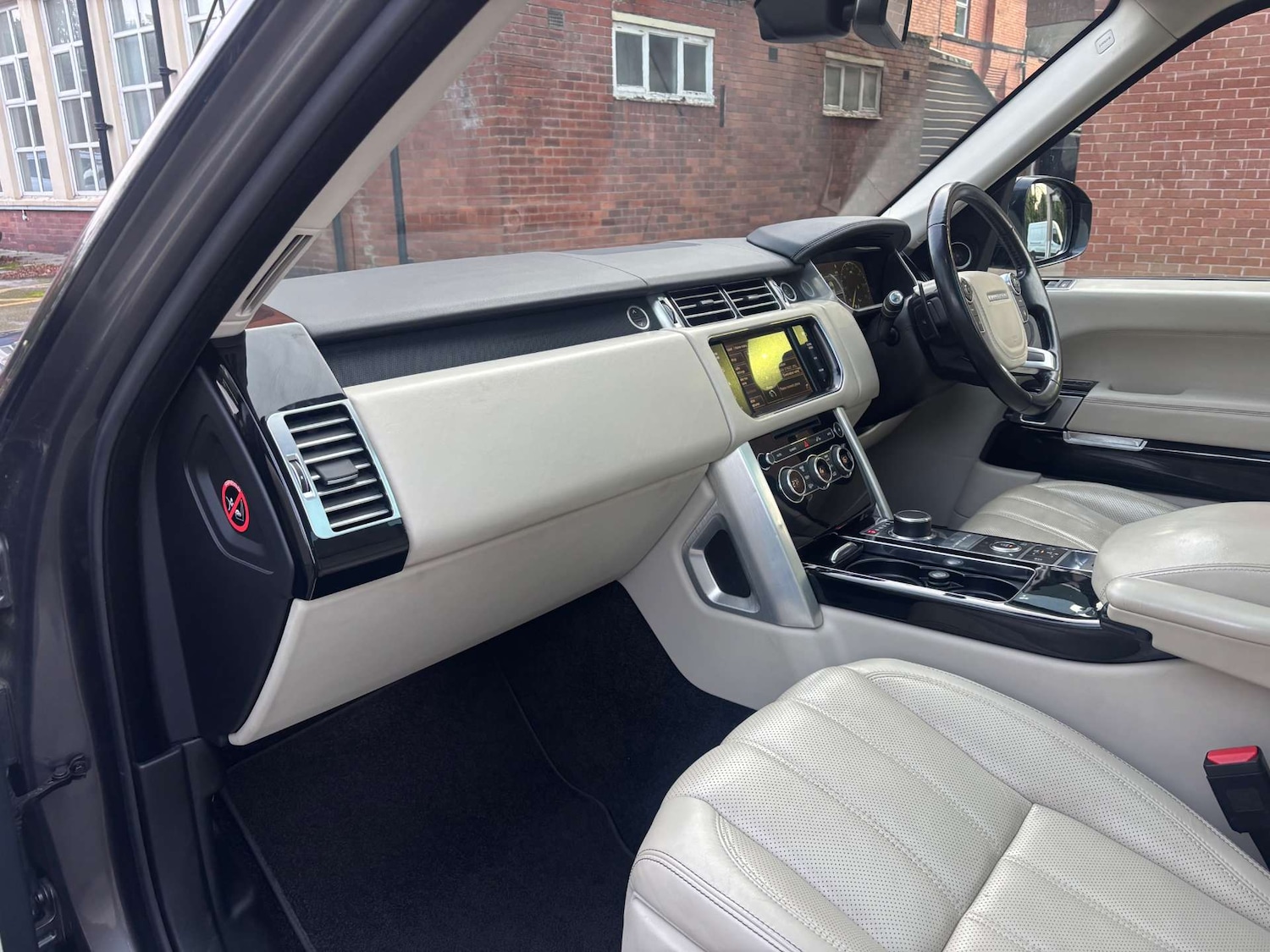 Used Land Rover Range Rover 2015 for sale - 77459667: Photo 47